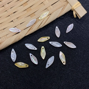 Natural flat petal shell beads with pearlescent luster for DIY necklace jewelry making