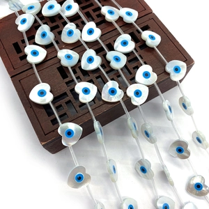 Cuentas de concha natural en forma de corazón con ojo turco para joyería DIY