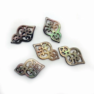 Set mit 5 natürlichen schwarzen Muschelanhängern im Paisley-Design für DIY-Halsketten