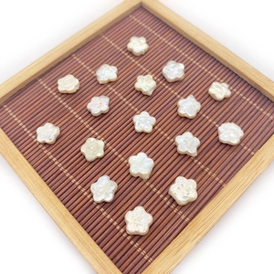 Perles d'eau douce blanches naturelles en forme de fleur 10mm pour bijoux DIY