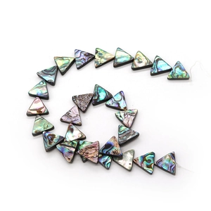 Natural triangle abalone shell beads with iridescent colors for DIY jewelry making