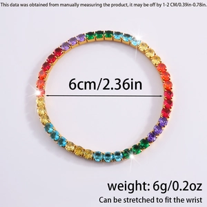 Vista detallada de pulsera elástica de cristales arcoíris con diámetro interno 6cm