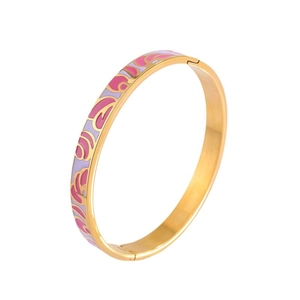 Vergulde roestvrijstalen armband met roze en paarse emaille bloempatronen erop