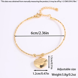 Dimensiones detalladas de la pulsera de corazón de acero dorado con medidas exactas