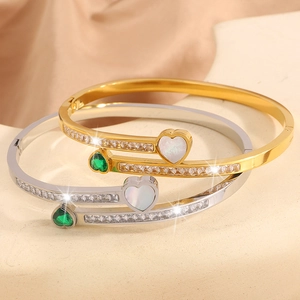 Luxurious titanium steel heart bracelet with sparkling crystals in gold and silver