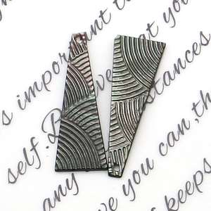 Natural trapezoid shell pendant with engraved ripple texture for DIY necklace jewelry making