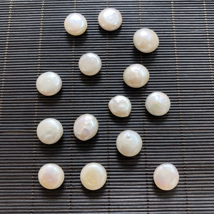 Perlas naturales de agua dulce blancas de 13-14mm en forma de botón para joyas DIY