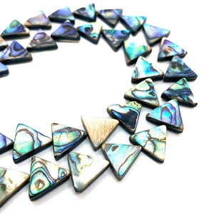Cuentas triangulares de 13mm de concha de abulón natural para la creación de joyas