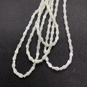 Natürliche weiße Süßwassermuschelperlen in Bambusform für DIY-Schmuckherstellung