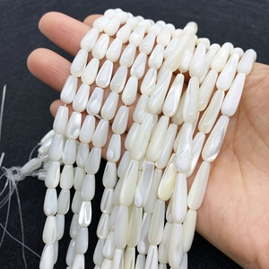 Perle in conchiglia naturale bianca a forma di goccia per la creazione di gioielli DIY