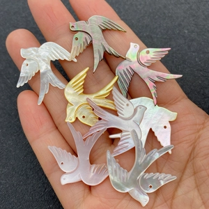 Ciondoli a forma di rondine in madreperla dai colori iridescenti per gioielli fai-da-te