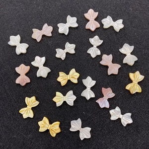 Natürliche Perlmuttschmuck-Anhänger in Schleifenform für DIY-Halsketten und Armbänder