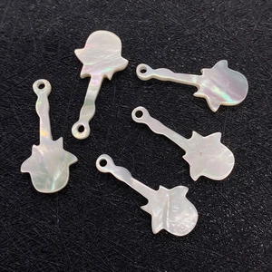 Set of 5 natural shell guitar shaped pendants with iridescent luster for DIY jewelry