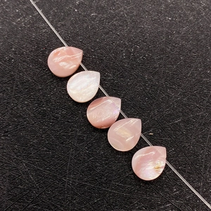 Five teardrop-shaped natural mother-of-pearl shell beads for DIY jewelry making