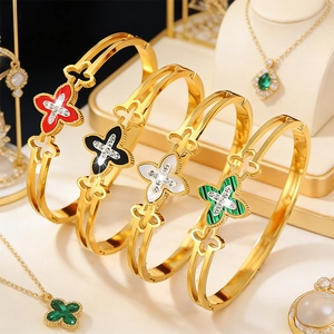 Women Titanium Steel Hollow Clover Bangle Gold Plated Rhinestone Inlaid Personalized Fashion Jewelry Non-Tarnish Elegant Bracelet