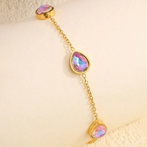 Bracelet en acier doré avec cristaux en forme de goutte et dégradé coloré