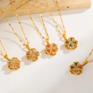 Rotating Four Leaf Clover Pendant Necklace Stainless Steel Multicolor Rhinestone Flower Necklace For Women Elegant Fashion Jewelry Gift