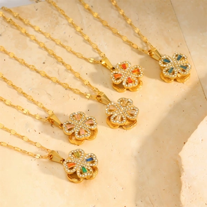 Rotating four-leaf clover necklace in gold steel with colorful zircon crystal stones