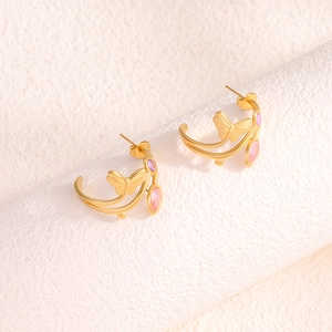 Boucles d'oreilles créoles papillon dorées avec gouttes violettes plaqué or 18 carats
