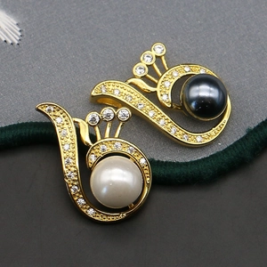 Peacock wing pearl pendants in gold plating with sparkling crystals for DIY jewelry making