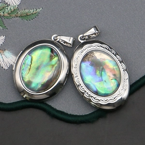 Ovale Medaillon-Anhänger aus Silber mit Abalone-Einlage und Vintage-Relief-Verzierungen