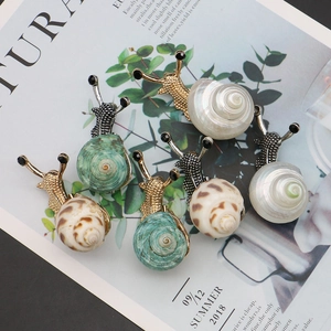 Broches escargots rétro avec coquillages naturels et plaquage or pour création DIY