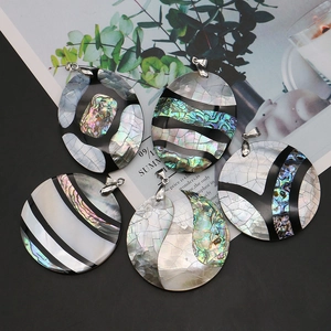 Five-piece set of natural abalone shell and mother of pearl pendants for DIY necklaces