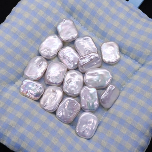 Perlas barrocas de agua dulce planas en color lila con brillo metálico para joyería DIY
