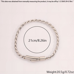 Dettaglio del bracciale a catena in acciaio inossidabile con misure e chiusura