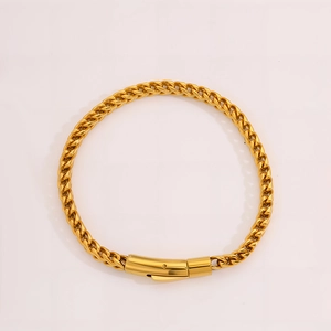 Macro di bracciale a catena spiga dorata con chiusura a cilindro lucida a specchio