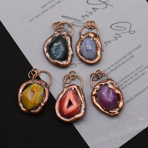 Retro natural agate stone pendants with antique copper plating and textured metal edges