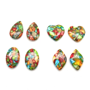Pendenti in pietra naturale colorata a forma di cuore, ovale e goccia per gioielli fai da te