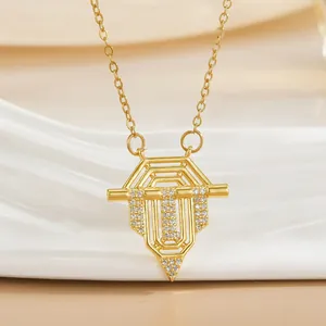 Collana con Pendente a Scudo in Zirconia Micro Pavé Stile Turco Vintage per Donna Gioielli a Catena Geometrica in Rame