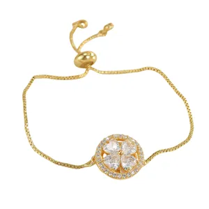 Adjustable gold clover bracelet featuring heart-shaped zircons and a sliding bead clasp