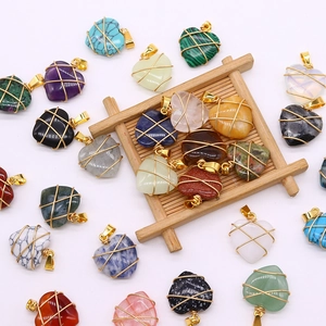 Handgefertigte Naturstein Herz Anhänger Halskette Für Damen Drahtgewickelt Kristall Edelstein Schmuck Boho Lapis Amethyst Malachit Halsketten