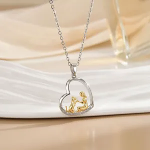 Collana con Ciondolo a Cuore Ragazza Cane in Rame Placcatura a Due Toni Zirconia Tema Animale Domestico Gioielli Accessorio Regalo per Donna