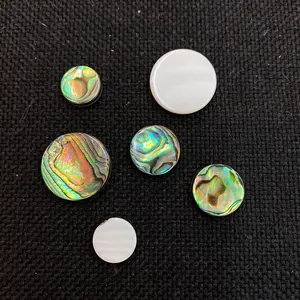 Cuentas redondas de abulón y concha natural con reflejos iridiscentes para joyería artesanal