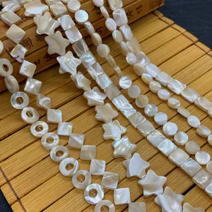 Natürliche weiße Perlmuttmuschelperlen in Stern- und Quadratform für DIY-Schmuckherstellung
