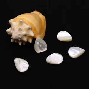 Natürliche weiße Perlmutt-Muschelperlen in Tropfenform mit Seitenlöchern für DIY-Schmuck