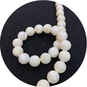 Natürliche weiße Muschelperlen 8-12mm für Schmuckherstellung mit irisierendem Glanz
