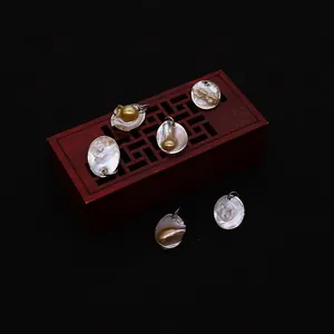 Pendente in Conchiglia Naturale Con Perla Artificial Barocca Bordo Galvanico Solo Pendente Senza Catena Per Creazione Gioielli Donna