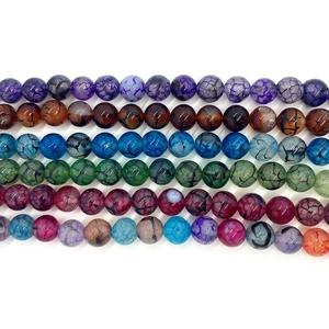Detailopname van veelkleurige drakenader agaat kralen voor DIY sieraden maken