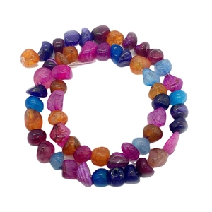 Perles d'agate irrégulières vibrantes en plusieurs couleurs pour la création de bijoux