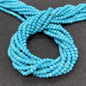 Macro-detail van gefacetteerde 2-3mm turkoois kralen met precisie geslepen voor DIY-sieraden