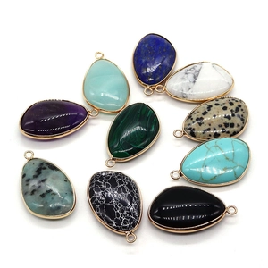 Set van 10 druppelvormige natuursteenhangers met gouden monturen voor het maken van sieraden