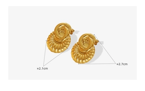 Detailansicht der Größe mit 2,7 cm Höhe und 2,1 cm Breite für goldene Ohrringe
