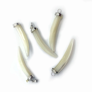 Natural mother of pearl shell chili pepper pendants with silver metal caps for DIY jewelry
