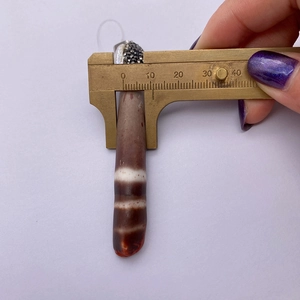 Detailed measurement of 10mm brown agate pendant with silver cap and crystal inlay