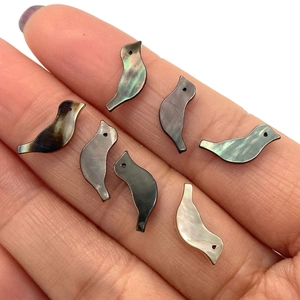 Perline a forma di uccello in madreperla naturale con riflessi per gioielli DIY