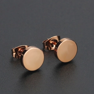 Minimalistische ronde roségouden titanium stalen oorknopjes met spiegelend gepolijst